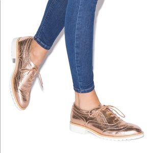 Rose Gold (BRAND NEW) sneakers